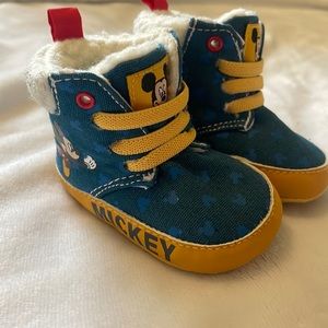 Baby Disney snow boots